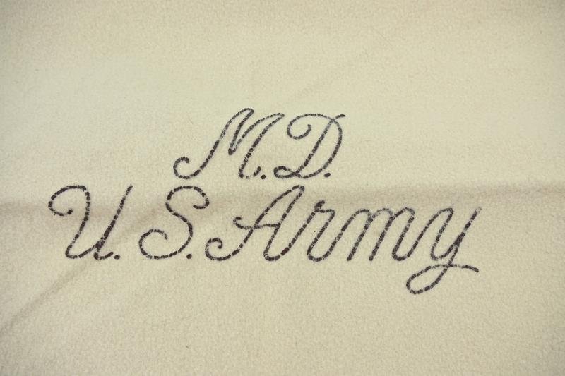 US WW2 Medical Department Wool Blanket 1944 — image 2