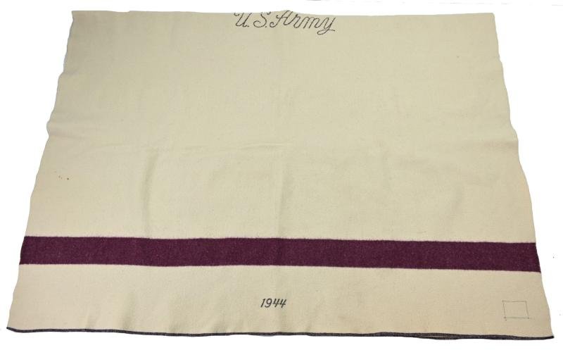 US WW2 Medical Department Wool Blanket 1944 — image 3