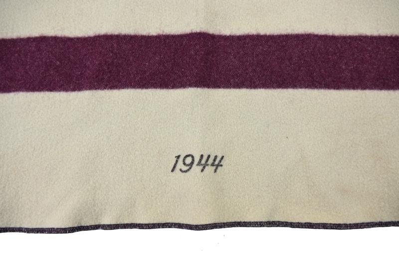 US WW2 Medical Department Wool Blanket 1944 — image 4