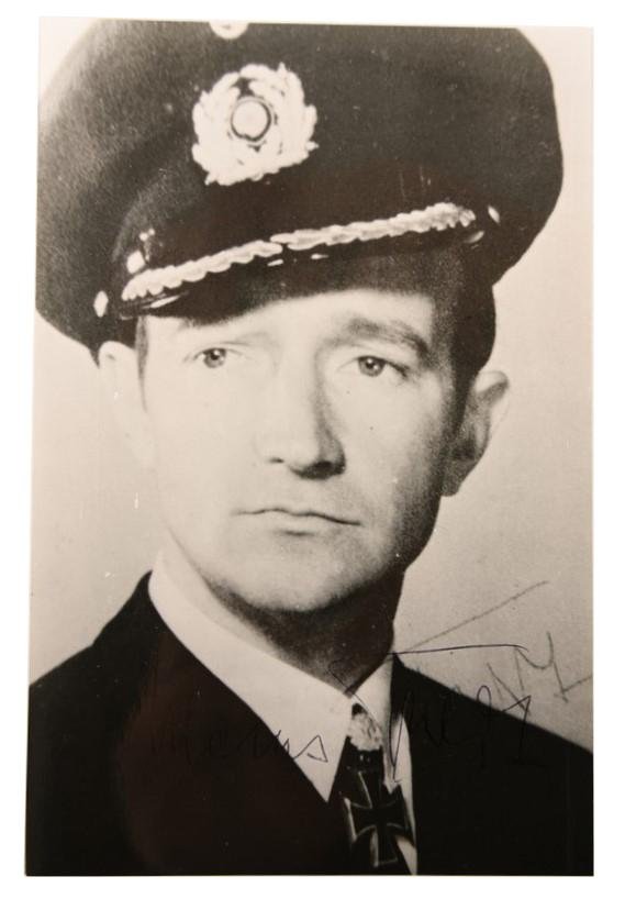 Signature of Kriegsmarine KC-Recipient 'Klaus Feldt' — image 2