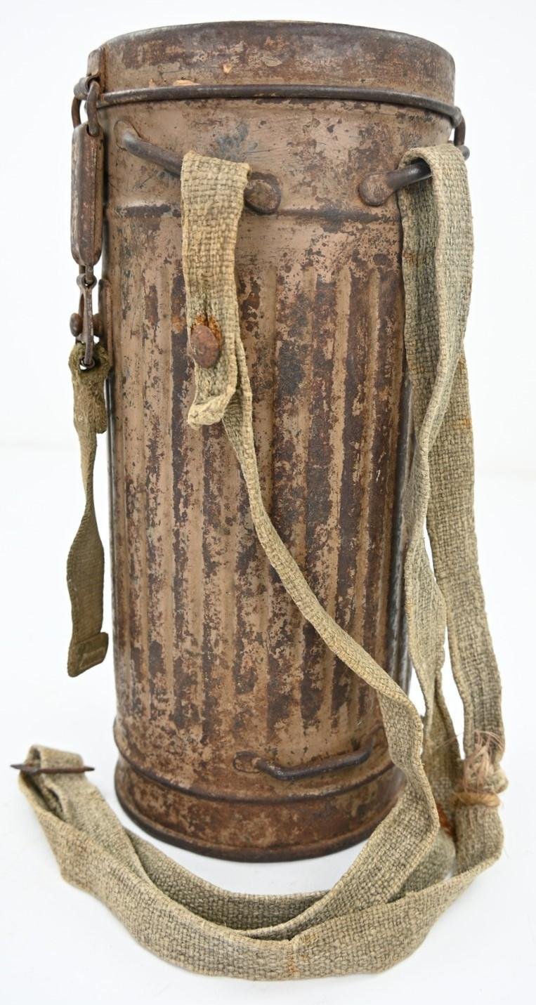 German WH M31 Afrika Korps Camo Gasmask Set — image 2