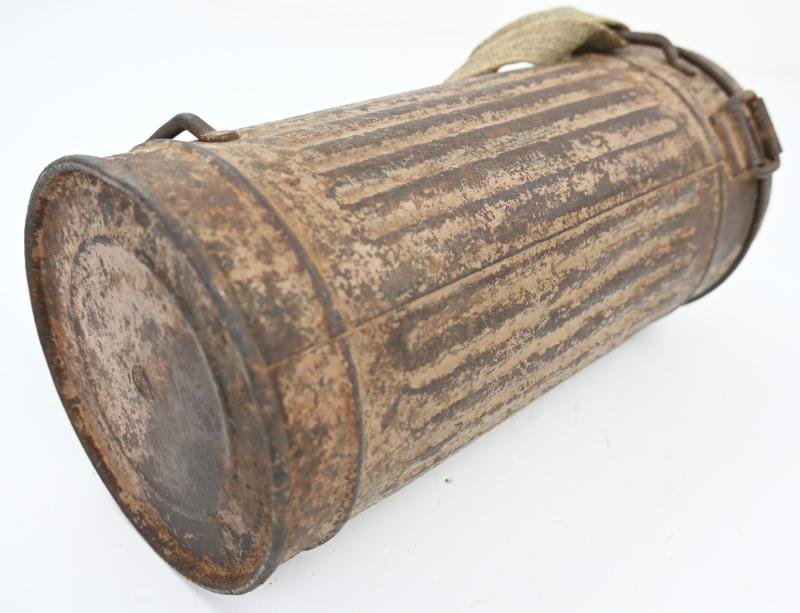 German WH M31 Afrika Korps Camo Gasmask Set — image 5