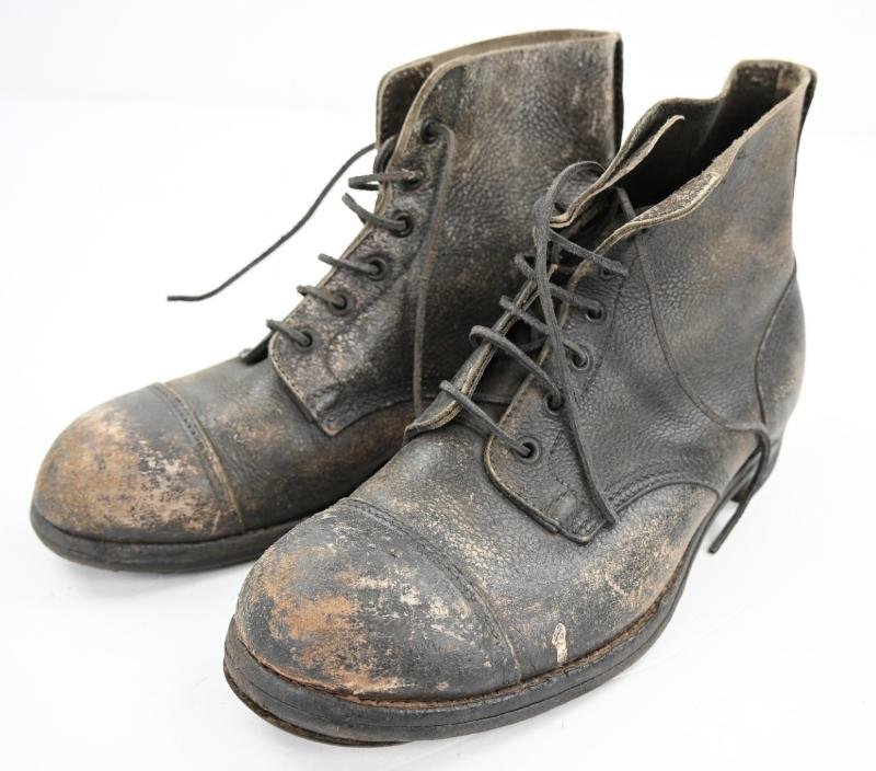 British WW2 Ammo Boots 1944 — image 4