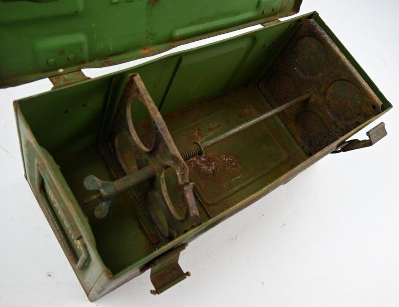 British WW2 25pds Smoke Grenade Box with Frame — image 8
