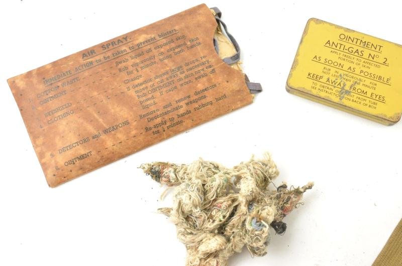 British WW2 Gasmask Set — image 10