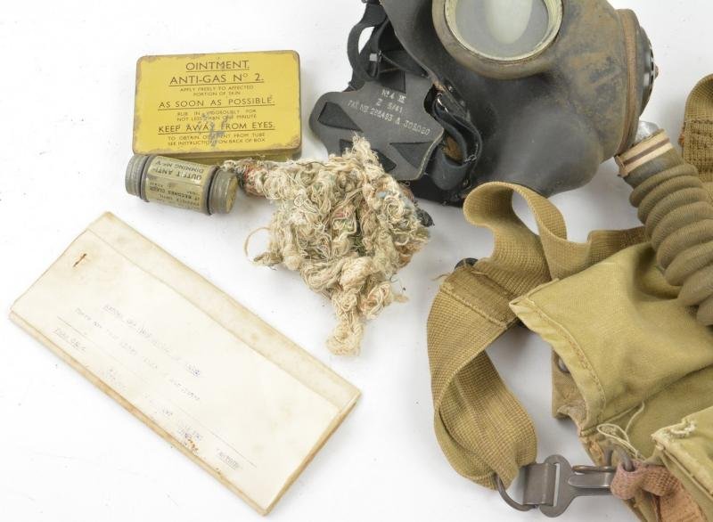 British WW2 Gasmask Set — image 5