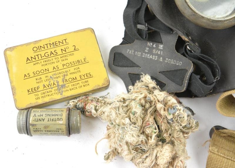 British WW2 Gasmask Set — image 8