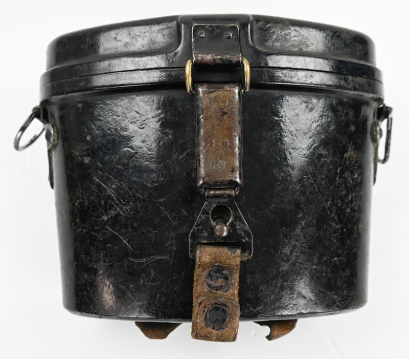 German WH Binocular 6x30 in Carrying Case — image 2