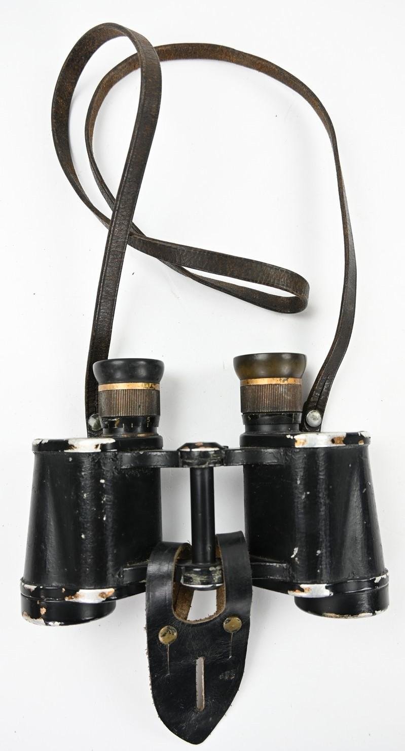 German WH Binocular 6x30 in Carrying Case — image 7