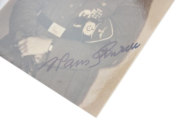 Signature of Wehrmacht Heer KC Recipient 'Hans Sturm' — image 4