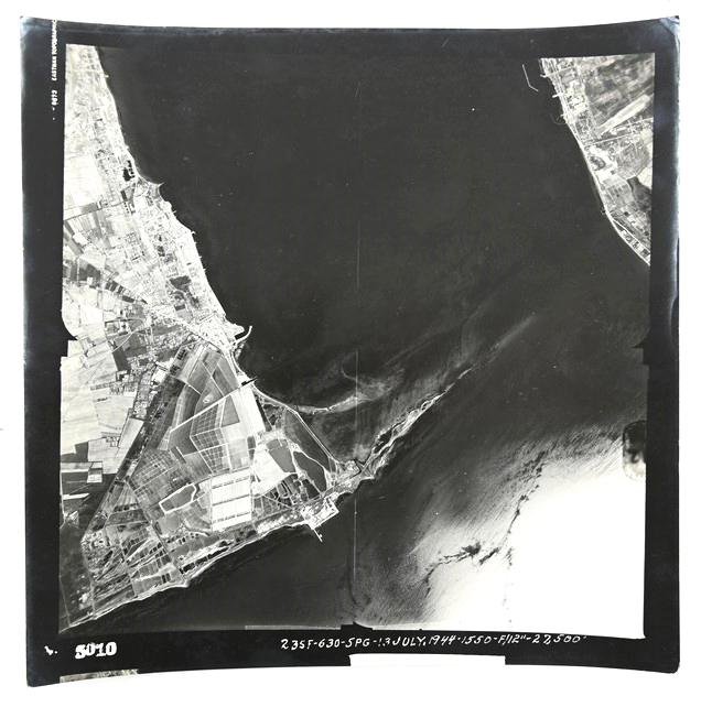 Allied WW2 Aerial Reconnaissance Picture Set ''Berre-l'Étang'' — image 7