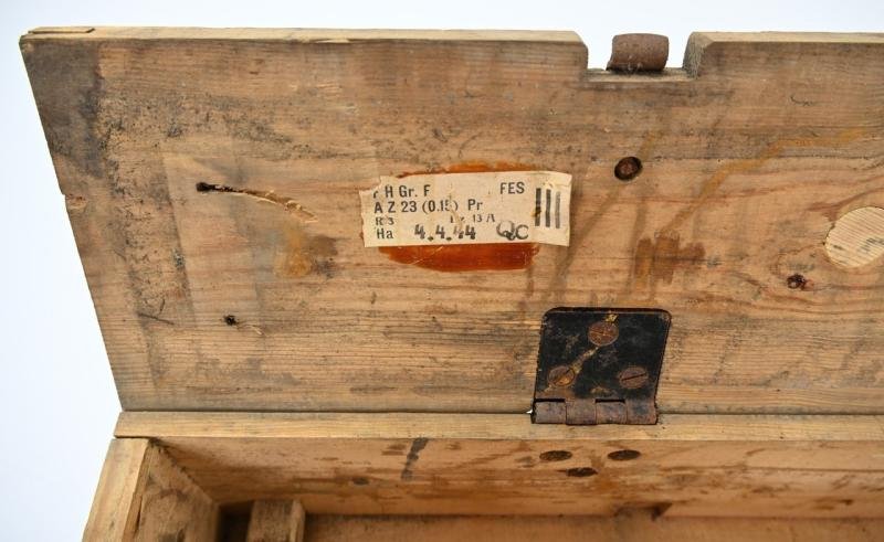 German WH Arillery Ammunition Box 'Le FH 18' — image 8