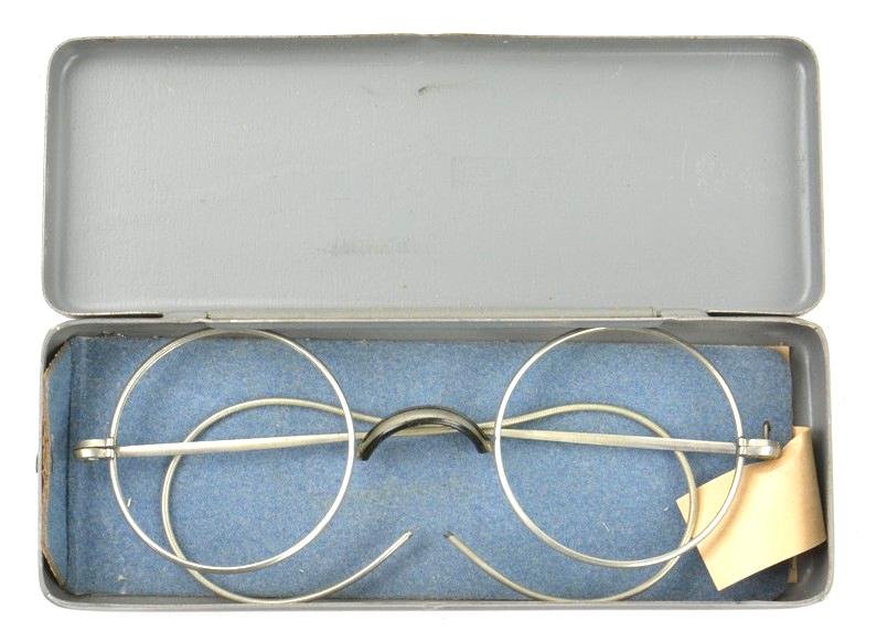 German WH Dienst Brille in Case — image 2