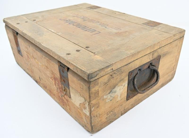 German WH 'Luftdichten Patronenkasten B' Ammunition box — image 5