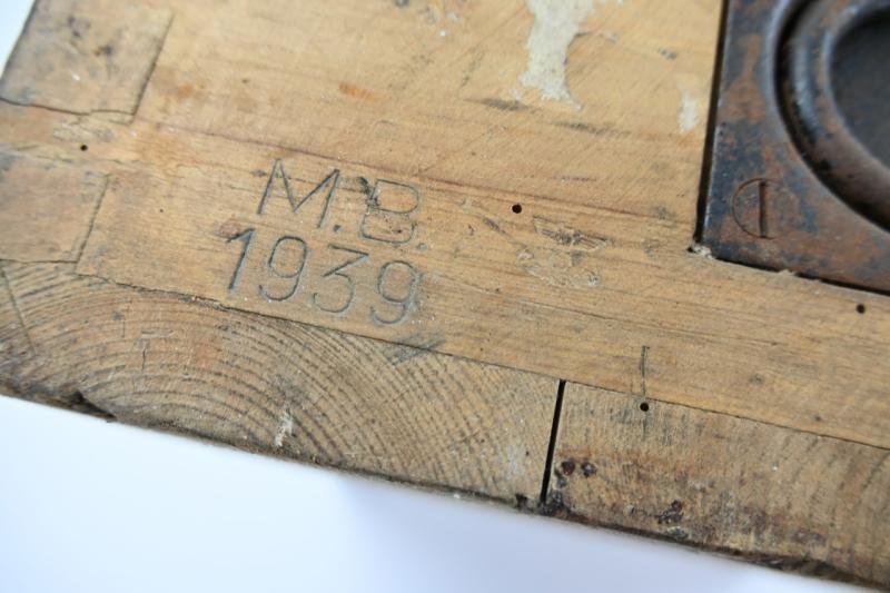 German WH 'Luftdichten Patronenkasten B' Ammunition box — image 6