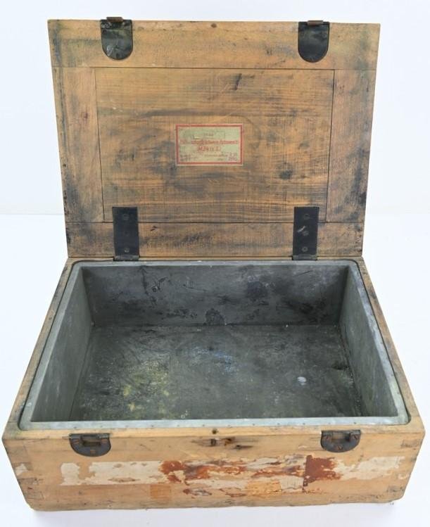 German WH 'Luftdichten Patronenkasten B' Ammunition box — image 7