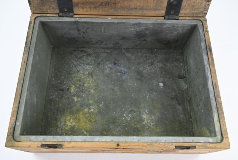 German WH 'Luftdichten Patronenkasten B' Ammunition box — image 8