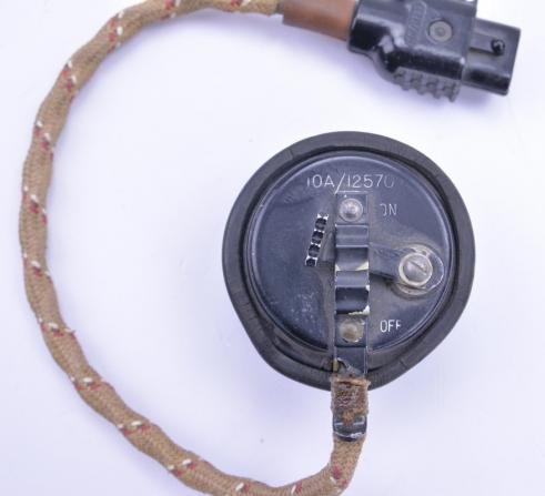 British WW2 RAF E-type Microphone Oxygen Mask — image 5