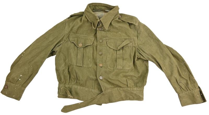 British WW2 Kit-Bag with tunics — image 12