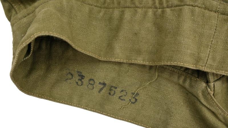 British WW2 Kit-Bag with tunics — image 14