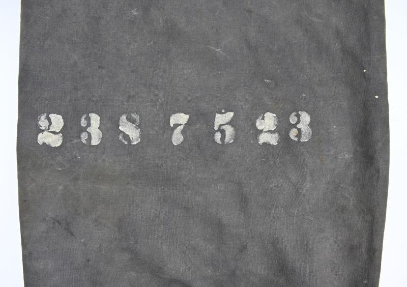 British WW2 Kit-Bag with tunics — image 4