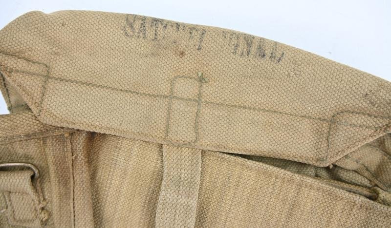 British WW2 KD Satchel Signals pouch — image 2