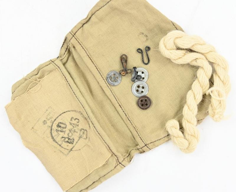 British WW2 Housewife Sewing Kit — image 4