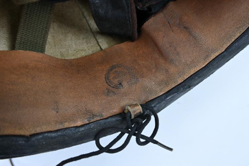 Canadian WW2 Tanker Crash Helmet — image 7