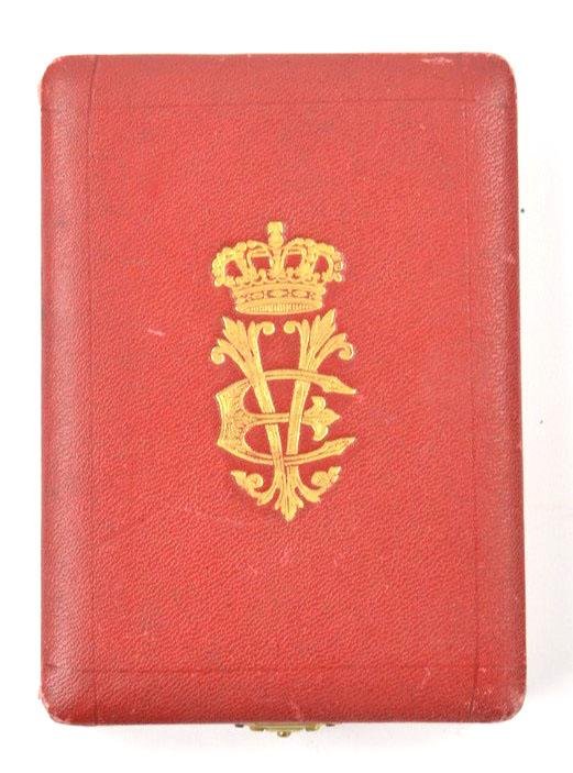 Italian Order of the Crown of Italy in Case — image 2