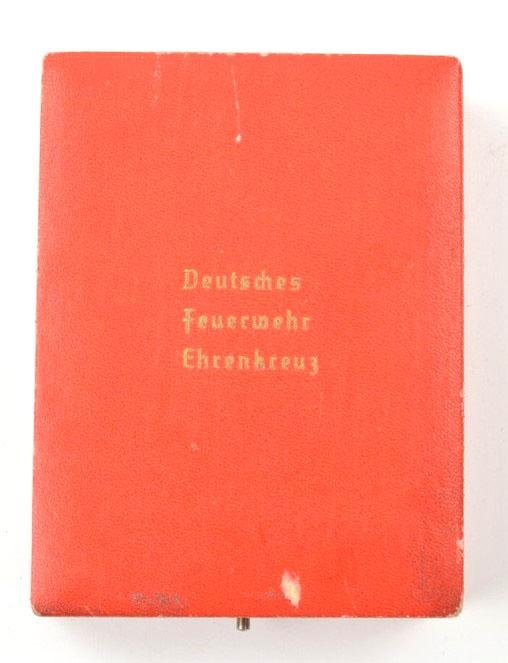 German Feuerwehr Ehrenzeichen — image 2