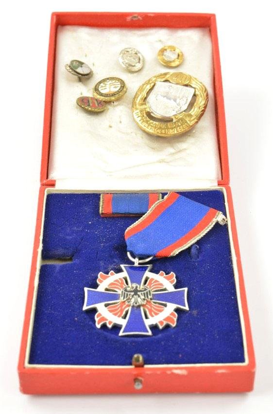 German Feuerwehr Ehrenzeichen — image 4