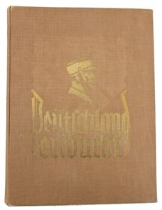German Cigaretalbum 'Deutschland Erwacht'