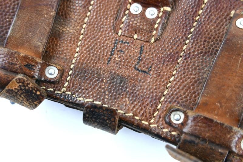 German WH K98 Ammo Pouch — image 4