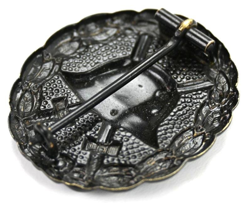 German WW1 Wound Badge in black — image 3