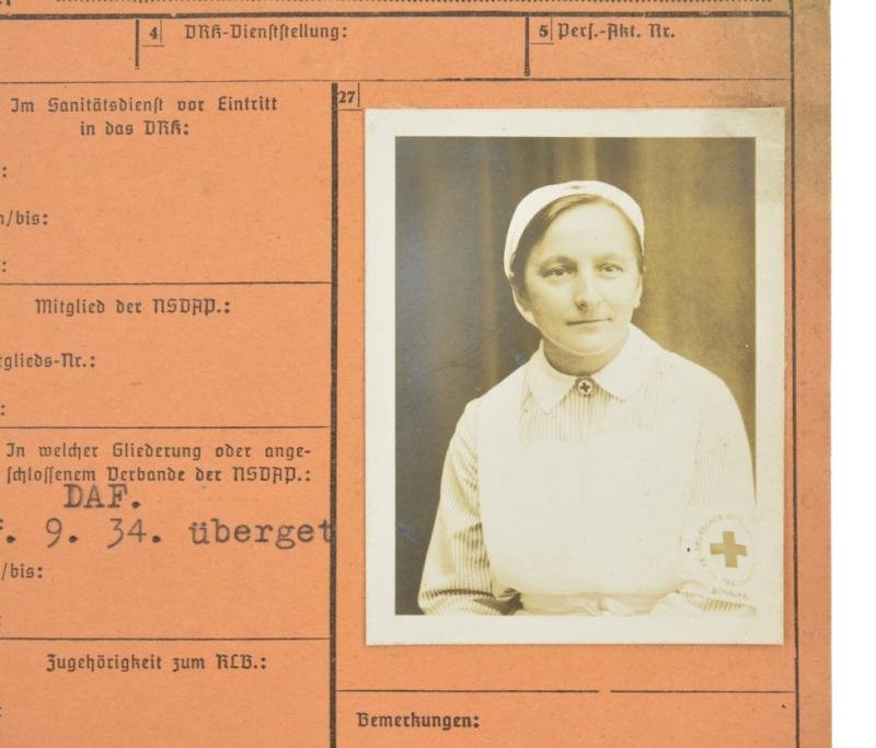 German DRK Personal Document 'Minna Richter' — image 3