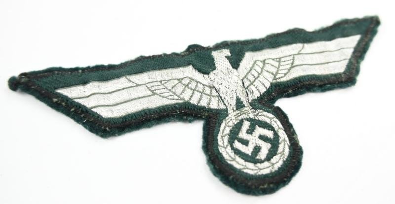German WH NCO Breasteagle — image 3
