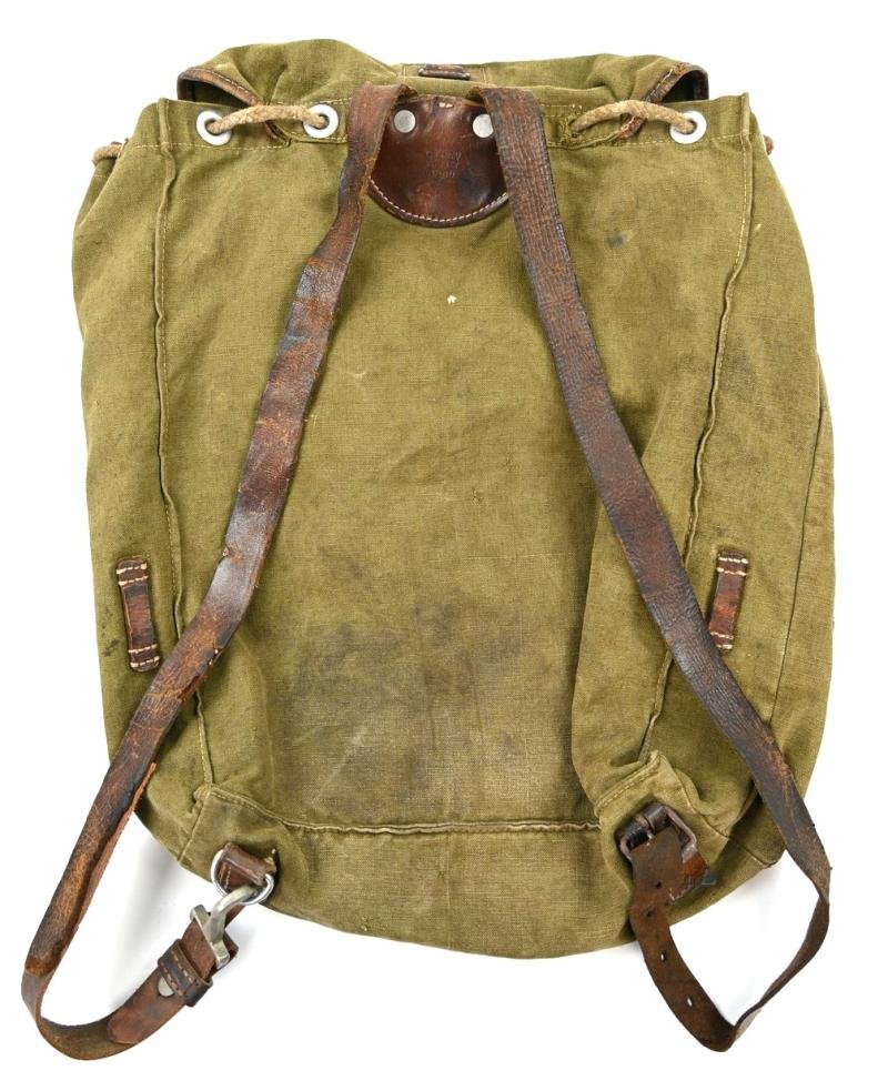 German WH Artillery Backpack — image 2