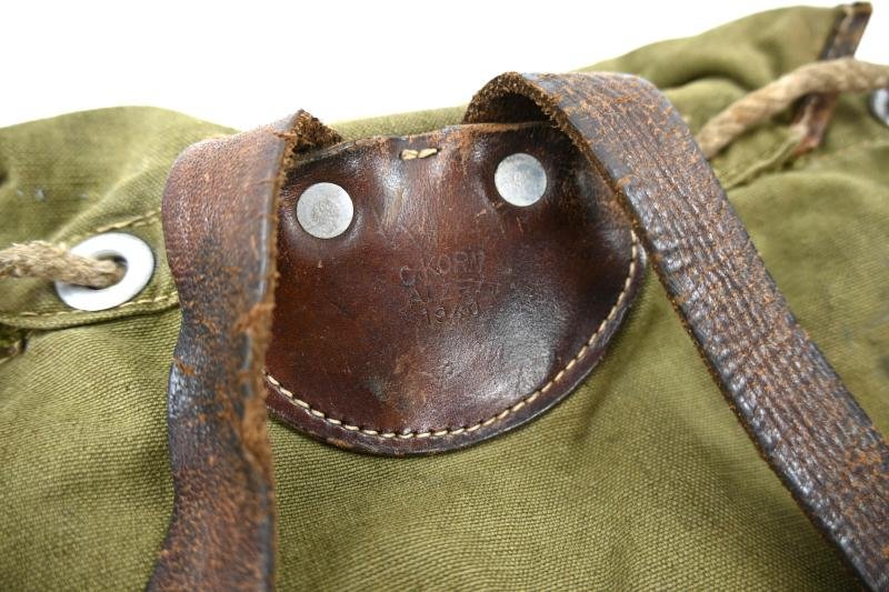 German WH Artillery Backpack — image 3