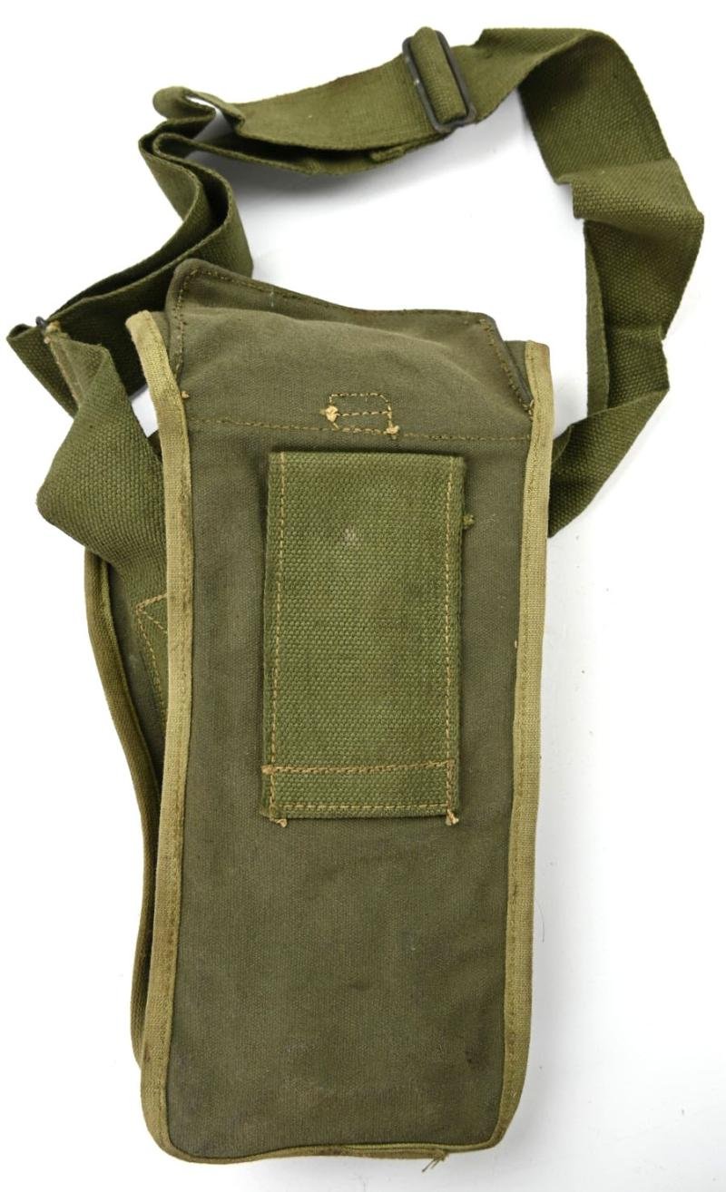 US WW2 Grease Gun Magazin Pouch — image 4