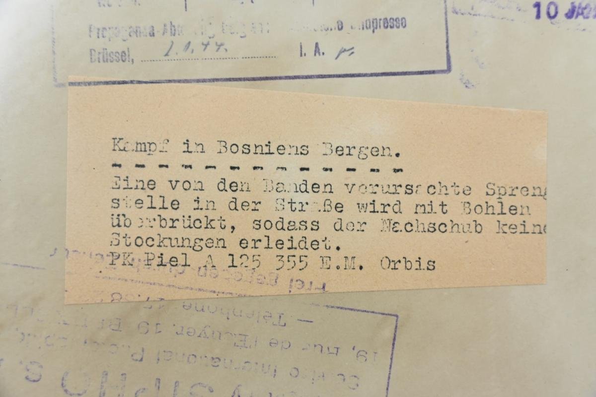 German Press Photo 'Bosnia' — image 4