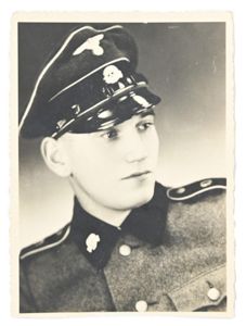 German Waffen-SS Portrait Picture 'Totenkopf'