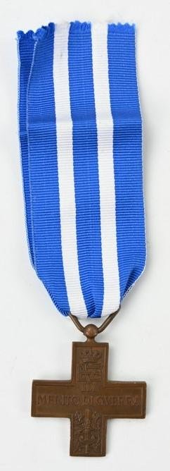 Italian WW1 Merit Cross Medal — image 3