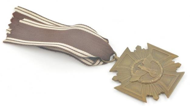 German NSDAP 10 Years Long Service Medal — image 5