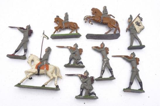 German WW1 Set of Tin Toy Soldiers — image 2