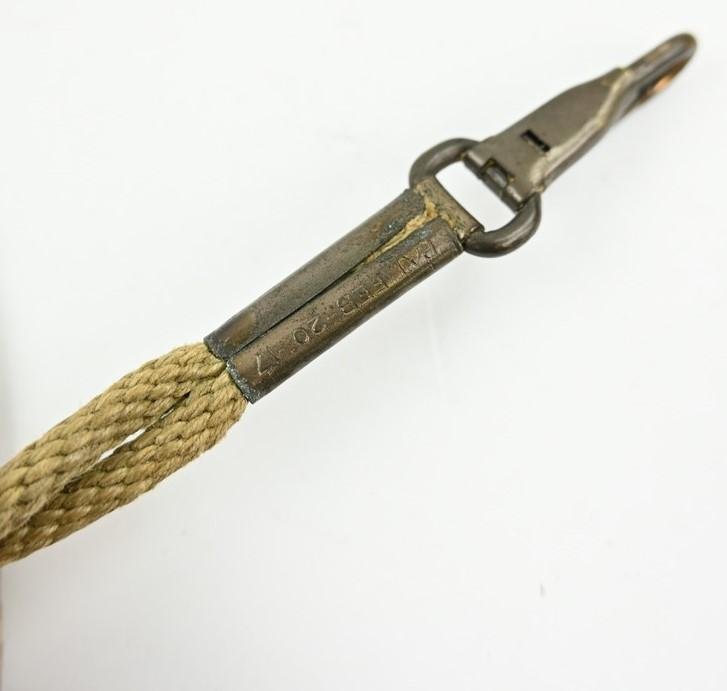 US WW2 M-1911 Pistol Cord — image 4