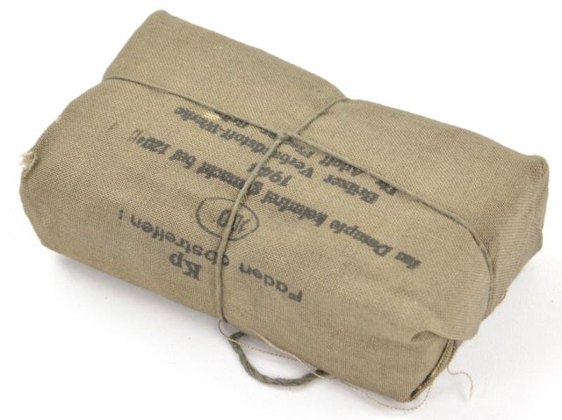 German WW2 First Aid Pack 1944 — image 3