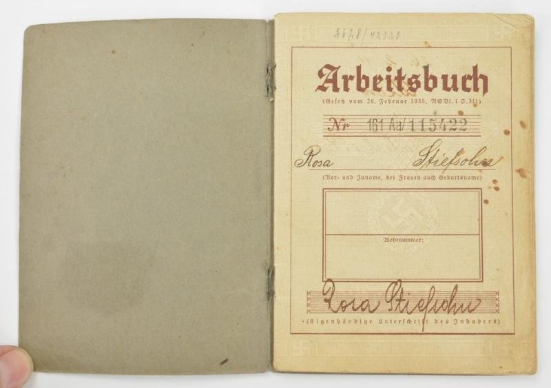 German Workers Pass 'Rosa Stiefsohn' — image 2