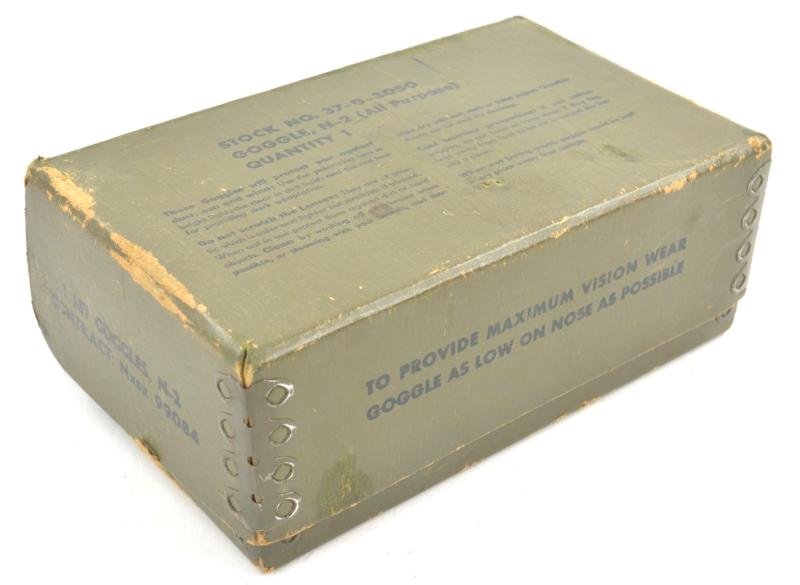 US WW2 M-1944 Flying Goggles in Case — image 2