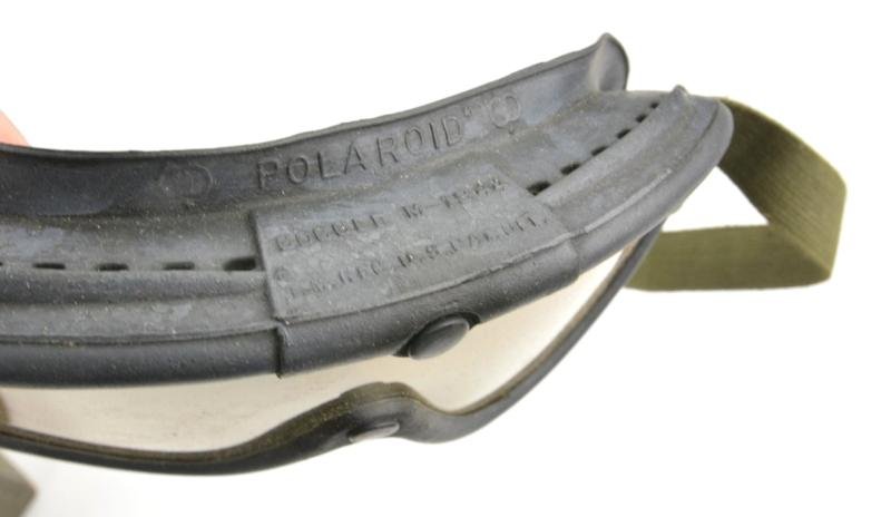 US WW2 M-1944 Flying Goggles in Case — image 5