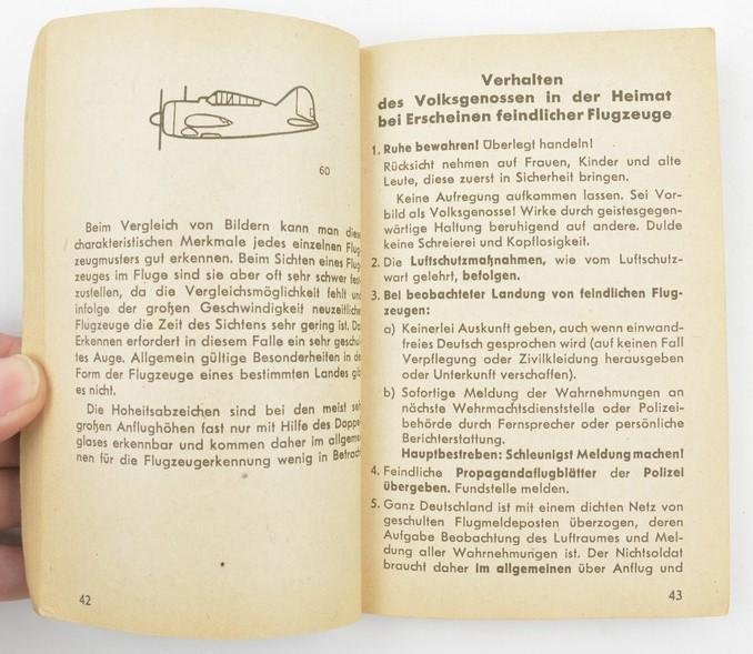 German LW Airplane Identification Booklet — image 5